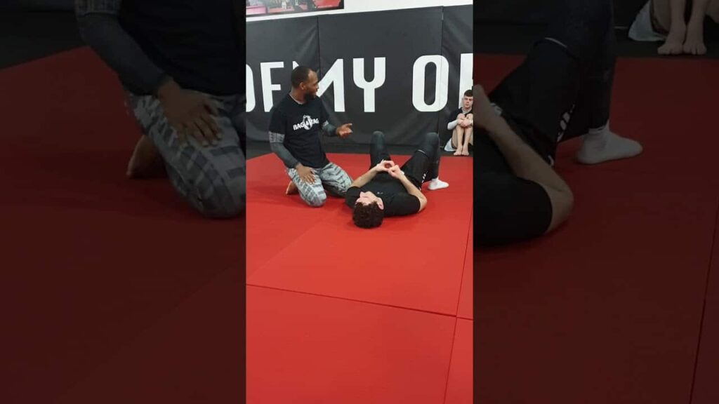 Nathan Jones (Mr Bag & Tag) seminar - short darce