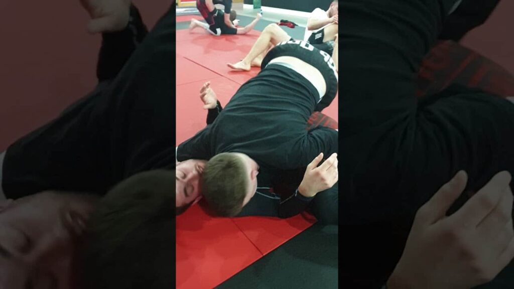 Nathan Jones (Mr Bag & Tag) seminar - triangle or armbar