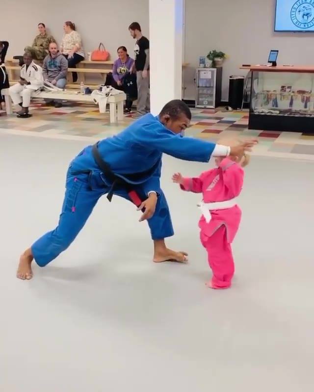 Niña bjj