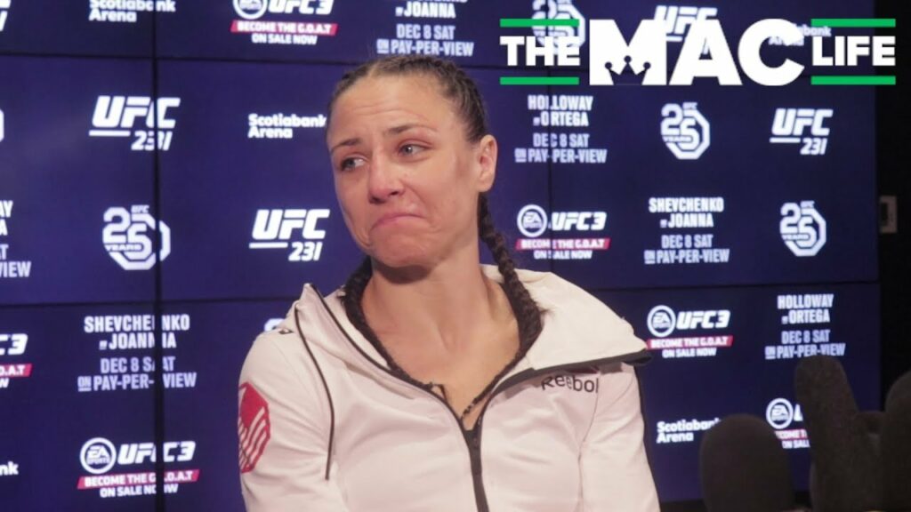 Nina Ansaroff reacts to Claudia Gadelha at UFC 231