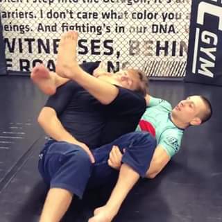 No Gi Bow And Arrow Choke by @alex_humenbjj