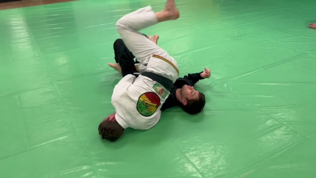 North South: Floating Pass to One Handed North South Kimura