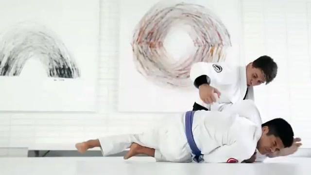 Omoplata from every possible way by Rafa Mendes