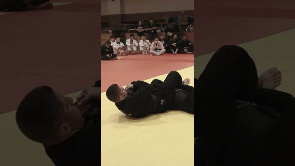 Omoplata to Armbar sequence by Tainan Dalpra in Japan