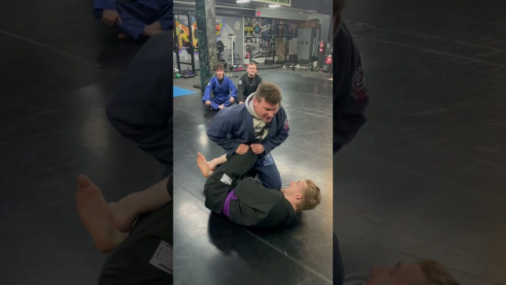 Passing The Knee Shield #bjj