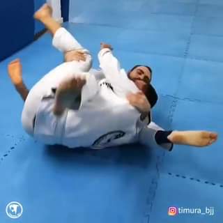 Pendulum Sweep Armbar