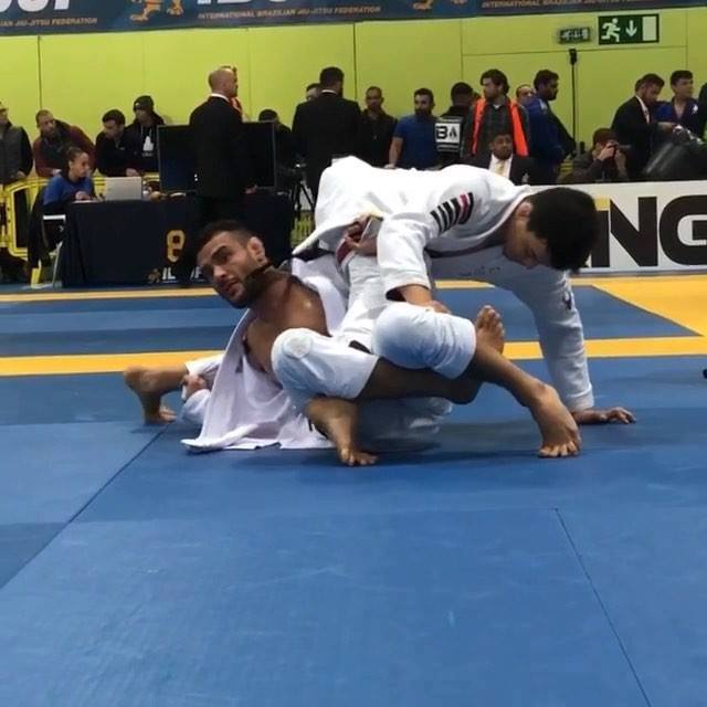 Powerful Sweep. Do you agree?
 #Repost FloGrappling
 ・・・
 Tremendous fight! Paulo...