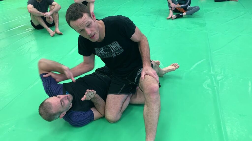 Reverse De La Riva Guard Passing:  using the Knee Cut to Set Up the Backstep/Inverted Heel Hook