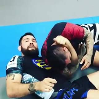 Robert Drysdale - Craddle to D’Arce Choke