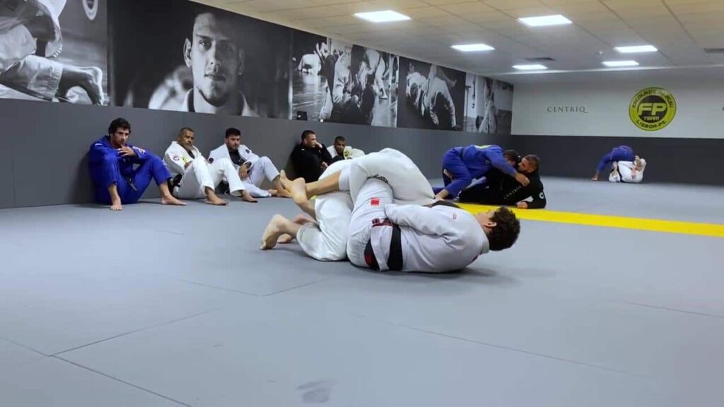 Roger Gracie X Felipe Pena rolling