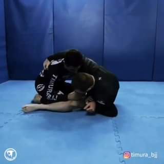 Russian Tie Drag To texas Clvoerleaf Leg Lock