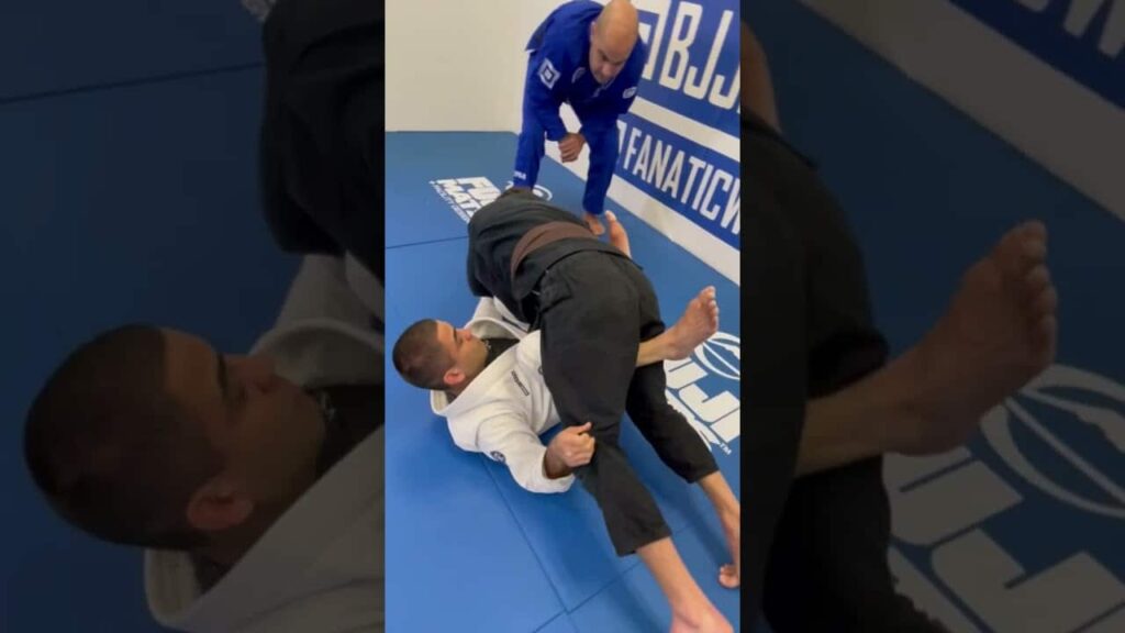 Shaolin Sweep From Half Guard By Vitor Shaolin