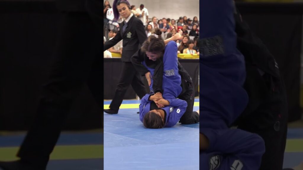 Sick Arm Bar by Emily Leyva at the @ibjjf  Jiu-Jitsu Con  🏆🔥 #jiujitsu #bjj #shorts #atoskids