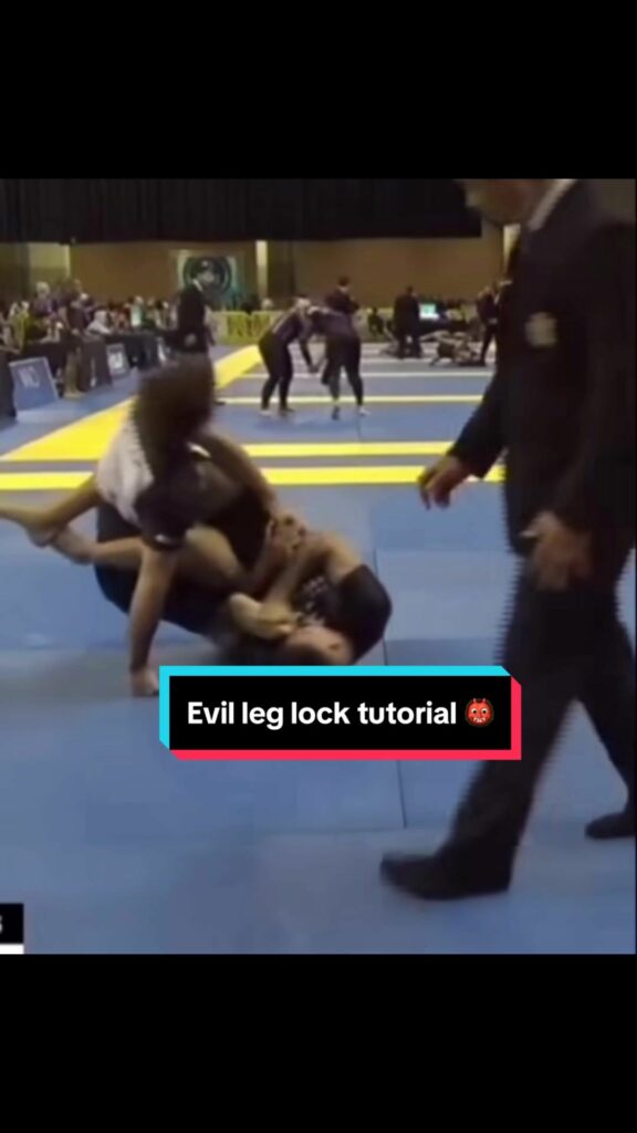 Simple but violent leg lock for bjj. This one is not for the feint of heart