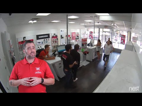 T-Mobile Employee Has Decent Empty-Handed Skills