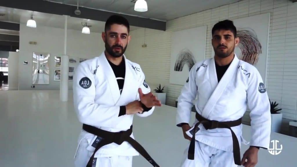 Taking the back from De La Riva + Ezequiel Choke