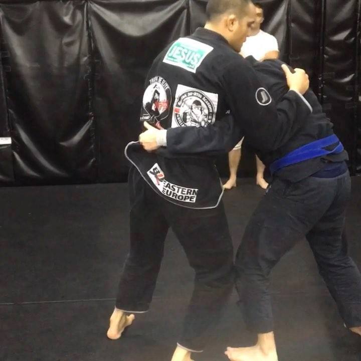 Tani Otoshi
We worked tonight on combining Ouchi Gari and Tani Otoshi. Learned th...