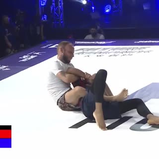 Textbook Kimura trap to armbar.