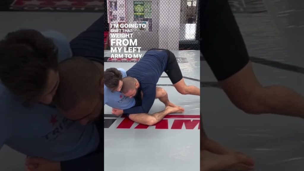 The bodylock pass, one of the best to expose the back and to pass the guard!