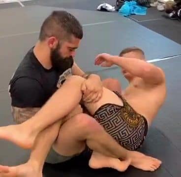 Tornado GuardSaddle EntrySweepCross Ashi Garami Leglock by @abelbjj