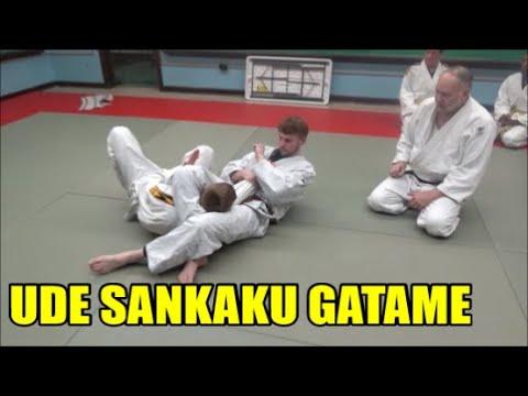 UDE SANKAKU GATAME Triangle Armlock