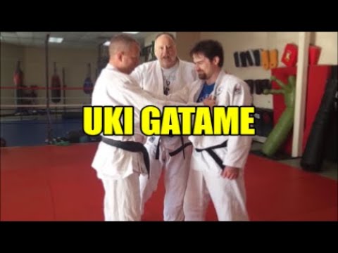 UKI GATAME  The Straddle Pin