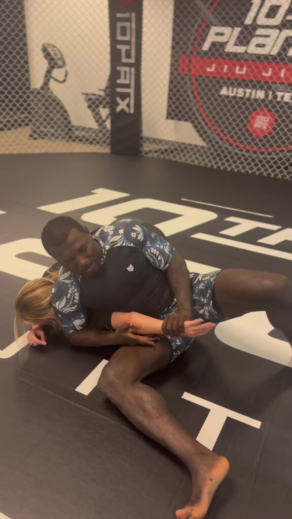 Want to give your opponent a long break from jiujitsu ? Try this arm breaker in