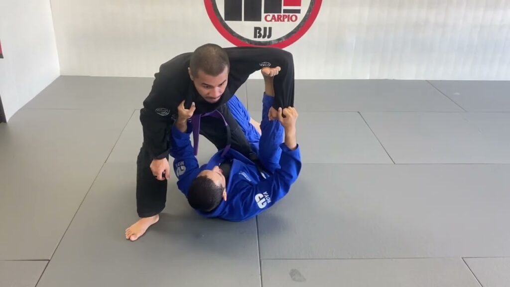 Week 9: Spider Lapel to Knee Cut Sweep