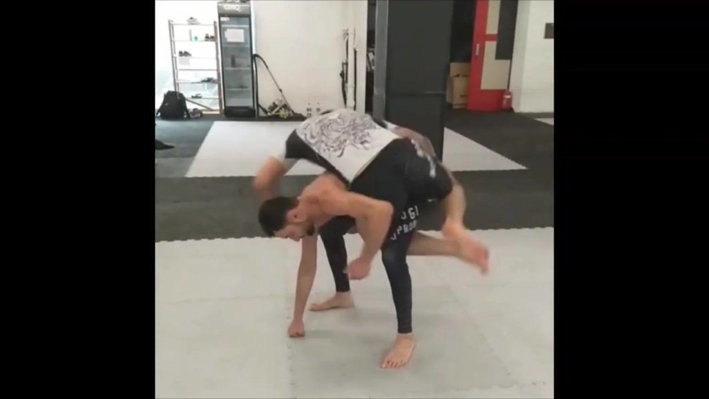 What do you think about this Back Take to Ninja Calf Slicer Roll by @abelbjj?