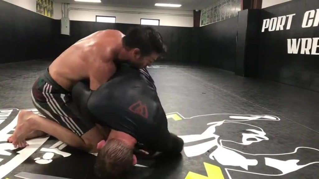 What do you think about this kimura sweep from half guard by @johnsalter_mma?