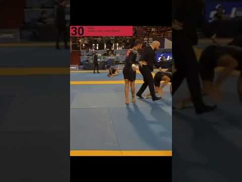 Wristlock - Hand Fight Turns into Fight at IBJJF NO GI - longer Version