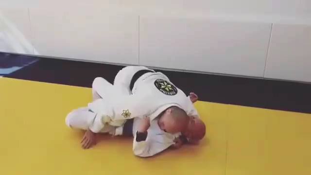 Xandre Ribeiro Half guard pass